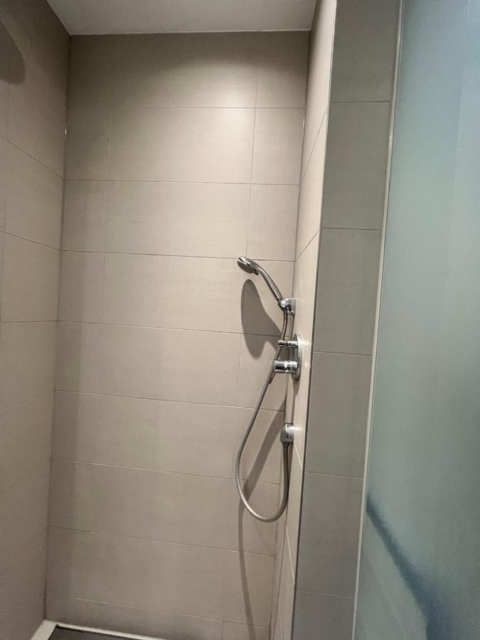 Sharing Studio Apartment With Me Мюнхен Екстериор снимка